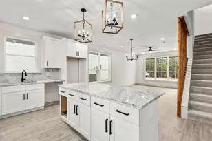 5703 Barkridge Dr, Granbury, TX 76048 - Photo 11