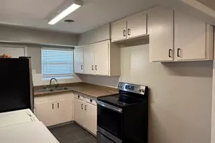 11321 Wyatt St, Dallas, TX 75218 - Photo 7