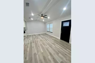 3917 Charlton Avenue, Waco, TX 76711 - Photo 3