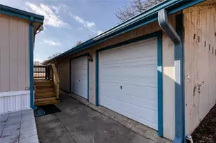 156 Northwoods Ct, Azle, TX 76020 - Photo 27