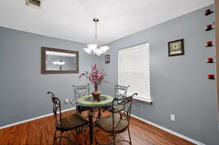 604 McAnear St, Cleburne, TX 76033 - Photo 9