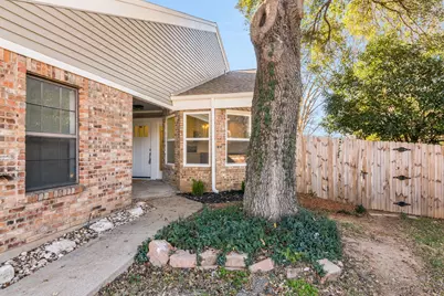 5306 San Mateo Court, Arlington, TX 76017 - Photo 3