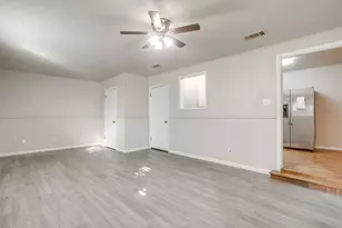 2305 Bonnie Brae Ave, Fort Worth, TX 76111 - Photo 21