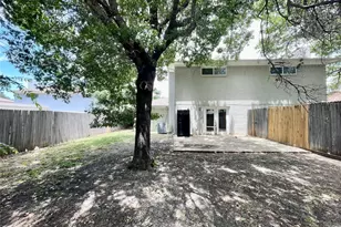 15826 El Estado Dr, Dallas, TX 75248 - Photo 13