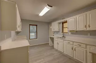 258 Cedar Elm Dr, Whitney, TX 76692 - Photo 9