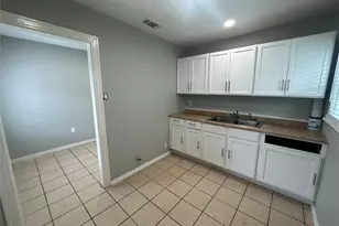 4702 W University Blvd, Dallas, TX 75209 - Photo 11