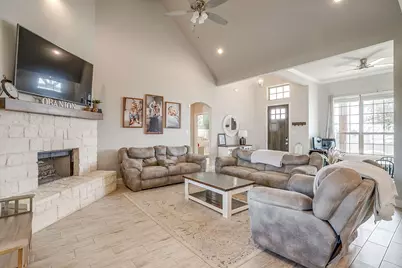 116 Acasia Street, Godley, TX 76044 - Photo 9