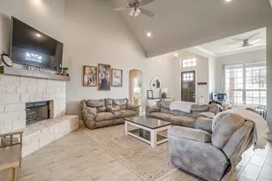 116 Acasia St, Godley, TX 76044 - Photo 9