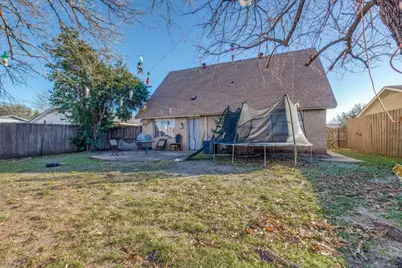 1400 Milam Way, Carrollton, TX 75006 - Photo 25