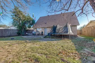 1400 Milam Way, Carrollton, TX 75006 - Photo 25