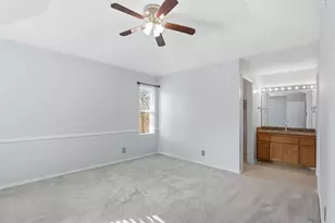 1611 Willow Ln, Euless, TX 76039 - Photo 11