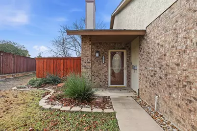 1611 Willow Lane, Euless, TX 76039 - Photo 1