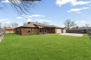 7401 Spring Lea Way, North Richland Hills, TX 76182 - Photo 27