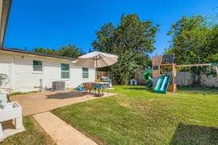 1601 Rindie St, Irving, TX 75060 - Photo 25