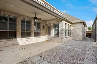 6928 Heather Ln, North Richland Hills, TX 76182 - Photo 23