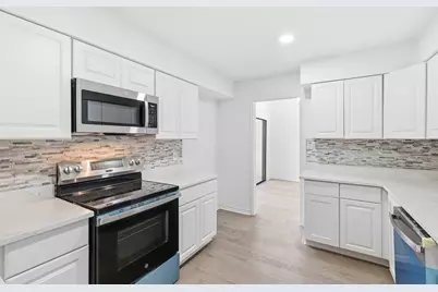 9611 Orchard Hill, Dallas, TX 75243 - Photo 23