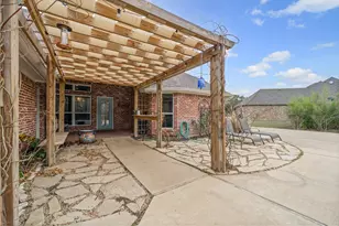 1061 White Bluff Dr, Whitney, TX 76692 - Photo 7