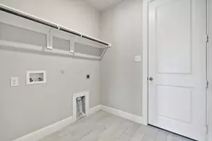 521 Hutchinson Ln, Lewisville, TX 75077 - Photo 13