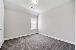 521 Hutchinson Ln, Lewisville, TX 75077 - Photo 17