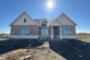 870 Co Rd 200, Valley View, TX 76272 - Photo 1