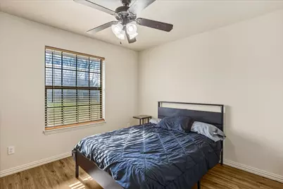 704 Janis Street, Granbury, TX 76049 - Photo 11