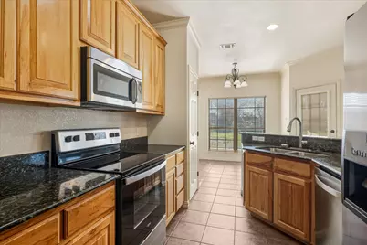 704 Janis Street, Granbury, TX 76049 - Photo 13