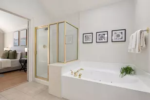 8606 Old Oak Dr, Irving, TX 75063 - Photo 13