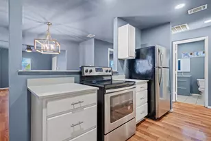 2522 W Clarendon Dr, Dallas, TX 75211 - Photo 9