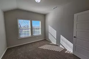 2803 18th Street W, Irving, TX 75060 - Photo 27