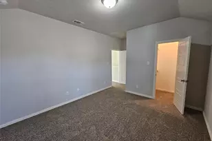 2803 18th Street W, Irving, TX 75060 - Photo 21