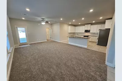 2803 18th Street W, Irving, TX 75060 - Photo 5