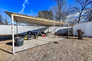 304 SE 2nd St, Knox City, TX 79529 - Photo 23