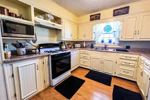 304 SE 2nd St, Knox City, TX 79529 - Photo 9