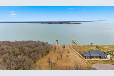 401 Meandering Way, Corsicana, TX 75109 - Photo 3