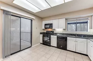 8610 Turtle Creek Blvd, Dallas, TX 75225 - Photo 17