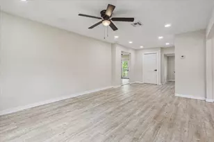 310 Garfield St, McGregor, TX 76657 - Photo 5