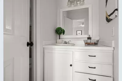 310 E Springdale Lane, Grand Prairie, TX 75052 - Photo 13