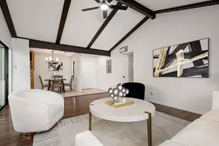 310 E Springdale Ln, Grand Prairie, TX 75052 - Photo 9