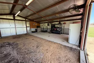 689 Stafford Rd, Italy, TX 76651 - Photo 31