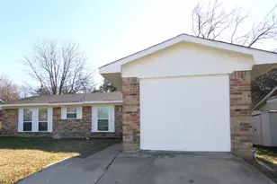 9830 Bluffcreek Dr, Dallas, TX 75227 - Photo 1