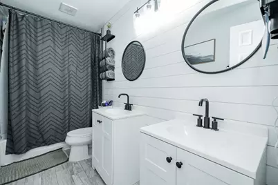 2102 Greenview Drive, Carrollton, TX 75010 - Photo 27