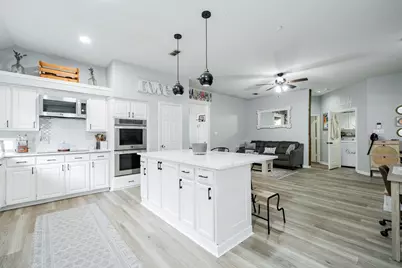 2102 Greenview Drive, Carrollton, TX 75010 - Photo 15