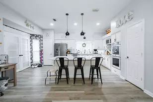 2102 Greenview Dr, Carrollton, TX 75010 - Photo 9