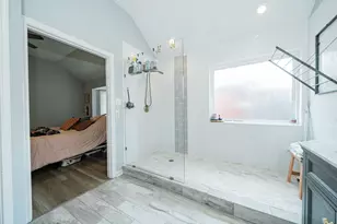 2102 Greenview Dr, Carrollton, TX 75010 - Photo 25