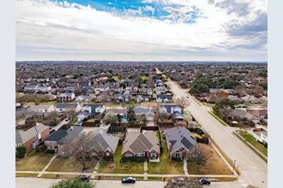 2102 Greenview Drive, Carrollton, TX 75010 - Photo 37