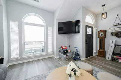 2102 Greenview Drive, Carrollton, TX 75010 - Photo 9