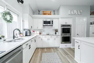 2102 Greenview Dr, Carrollton, TX 75010 - Photo 13