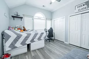 2102 Greenview Dr, Carrollton, TX 75010 - Photo 29