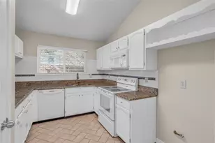 1829 Teton Dr, Grapevine, TX 76051 - Photo 13