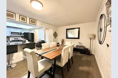 2640 Via Valencia, Carrollton, TX 75006 - Photo 7